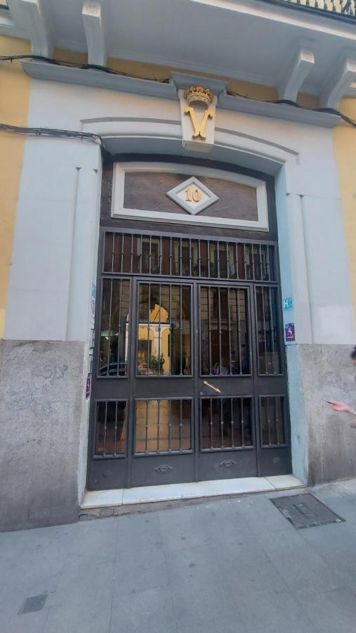 Hostal Andrea Sol Madrid Exterior photo