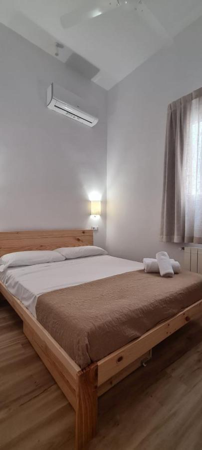 Hostal Andrea Sol Madrid Exterior photo