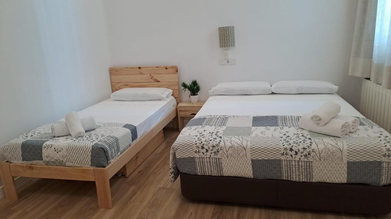 Hostal Andrea Sol Madrid Exterior photo